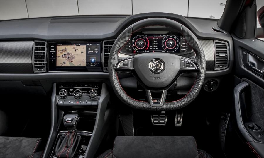 Торпедо Skoda Kodiaq vRS 2019 года  (UK) (фото 10 из 40)